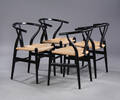 Hans J. Wegner. Sæt på fire Y- stole af sortlaseret træ, model CH-24 4  Denne vare er sat til omsalg under nyt varenummer 4630489