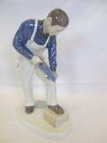 BG FIGURIN SNICKARE H 27CM