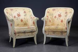 Par lænestole, antikbemalet, fransk stil. 1900-tallet 2 Denne vare er sat til omsalg under nyt varenummer 4854336