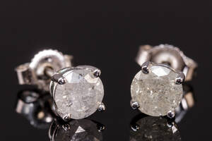 Ørestikkere, 14 kt hvidguld med 0.80 ct brillanter