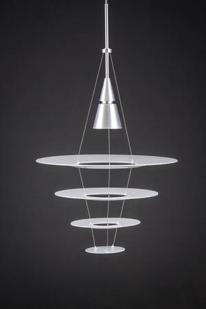 Shoichi Uchiyama for Louis Poulsen. Pendel model Enigma 425