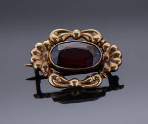 Granatbroche af 14 kt