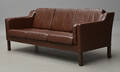 Dansk møbelproducent. Tre-personers sofa, brunt læder