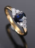 Safir- og brillantring i 18 kt. guld Denne vare er sat til omsalg under nyt varenummer 4846500