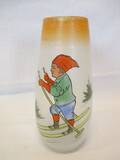 VAS MÅLAD TOMTE, HUGGEN BOTTEN, 16 CM