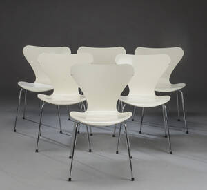 Arne Jacobsen. Seks stole Syveren, model 3107 6