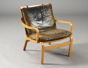 Møbelproducent. Lænestol af bøgetræ