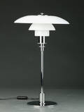 Poul Henningsen. PH 32 bordlampe 