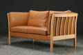 Stouby. To-pers. sofa, læder og bøg 