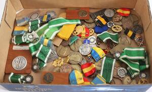 Parti medaljer, varav enstaka i silver