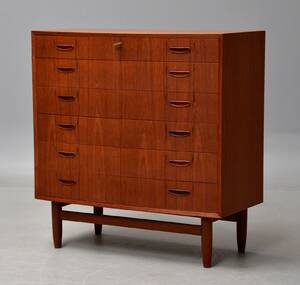 Dansk møbelproducent. Kommode i teak 