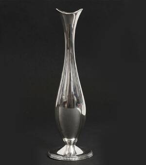 Vas i sterlingsilver, 1900-tal