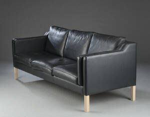 Tre-personers sofa model Classic 3600 med læder