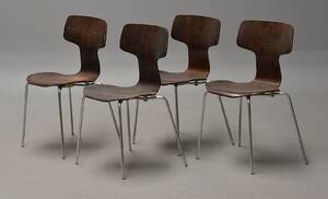 Arne Jacobsen. Sæt på fire T-stole, model 3103 4