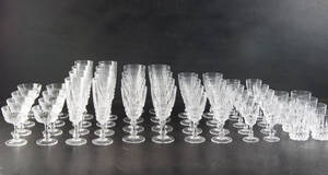 Glasservis, pressad dekor 50 delar, 1900-tal. 50