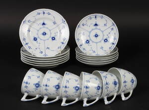 Bing  Grøndahl. Musselmalet kaffeservice 18