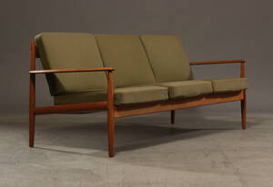 Grete Jalk. Tre pers. sofa
