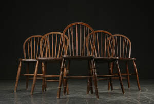 Fem pubstole af elmetræ, 1900-tallet 5 