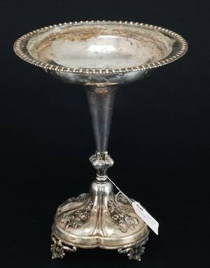 SKÅL PÅ FOT NYSILVER HÖJD 27 CM