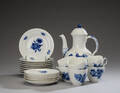 Service af af porcelæn Blå Blomst Royal Copenhagen bestående af 21 dele.