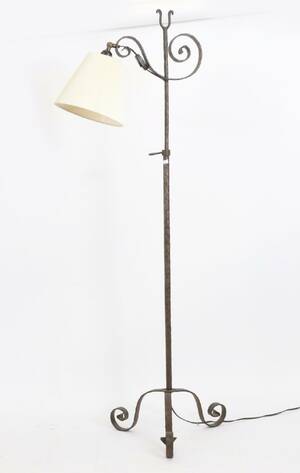 Golvlampa, järnsmide, 1900-talets första hälft