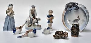 Royal Copenhagen, BG. Samling figurer og askebæger9