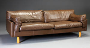 Dansk Møbelproducent. Fire-personers sofa, brunt læder