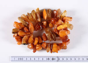 Rav halskæde, vægt 150 gr. Denne vare er sat til omsalg under nyt varenummer 4247160