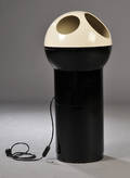 Gulvlampe i plastic