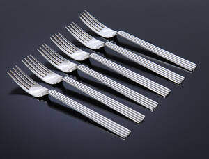 Sigvard Bernadotte for Georg Jensen. Seks Bernadotte frokostgafler af sterlingsølv 6