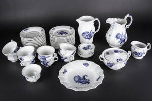 Royal Copenhagen. Blå blomst kaffestel af porcelæn 44