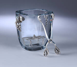 Georg Jensen m.fl. Magnolia tang af sterlingsølv samt isterningespand med sølv monteringer 3