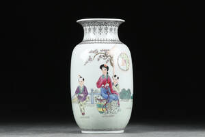 Kinesisk vase af porcelæn, 1900-tallet