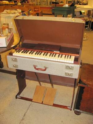 KOFFERTORGEL- FUNGERAR