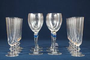 CHAMPAGNEGLAS, 9 ST SAMT VINGLAS 6ST, I PARTI