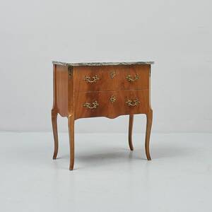 Byrå, med stenskiva