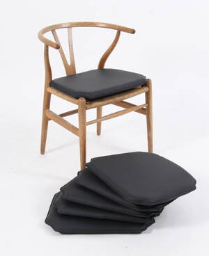 Hyndesæt til Hans J. Wegners Y- stol. Sort læder 6