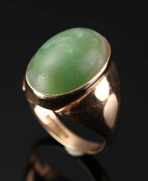 Ga. Andersen. Ring af 14 kt guld med jade