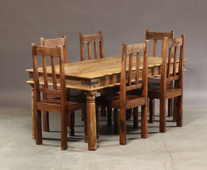 Spisebord samt stole 7