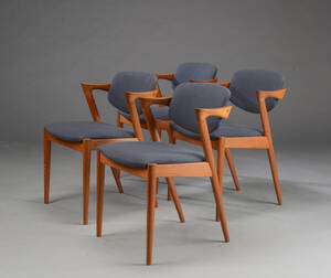 Kai Kristiansen. Et sæt på fire spisestuestole af teaktræ. 4.