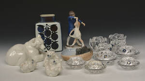 Holmegaard, Royal Copenhagen. En samling glas og porcelæn. 16