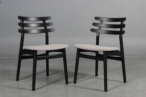 Poul M. Volther. Par stole af sort bemalet eg. Model J 48 2