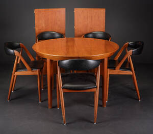 Kai Kristiansen. Cirkulært spisebord samt fem armstole, teak 8 Denne vare er sat til omsalg under nyt varenummer 4420782