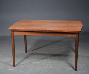 Spisebord af teak, plade med udtræk, 19501960