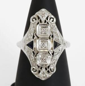 Ring 18k vitguld, art deco, 1900-talets först hälft