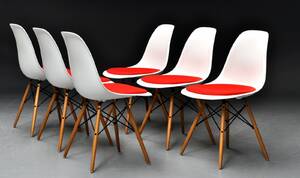 Charles Eames. Sæt på seks skalstole med hopsak, model DSW 6 