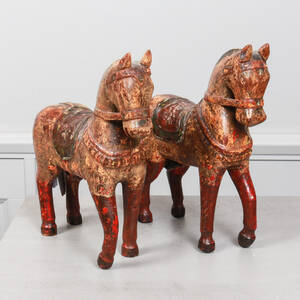 PARHÄSTAR, figuriner, trä, 192000-tal, 2st