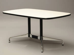 Charles Eames. Segmented table. Boatshape 