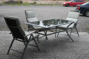 TRÄDGÅRDSMÖBEL, fyra delar, modern.