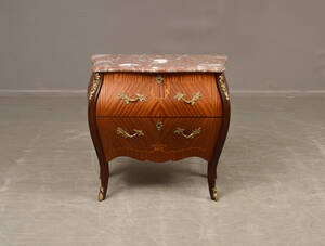 Byrå, rokokostil, 1900-tal